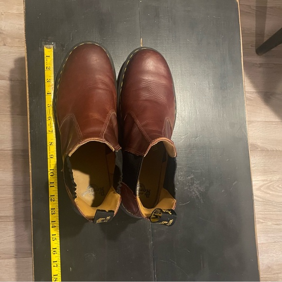 Dr. Martens Men\'s Brown Leather Boots main image 7